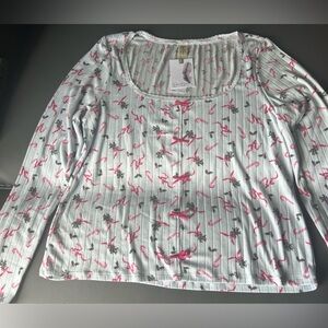 Jessica Simpson Pink and White  Christmas Patterned XL sleepwear Top